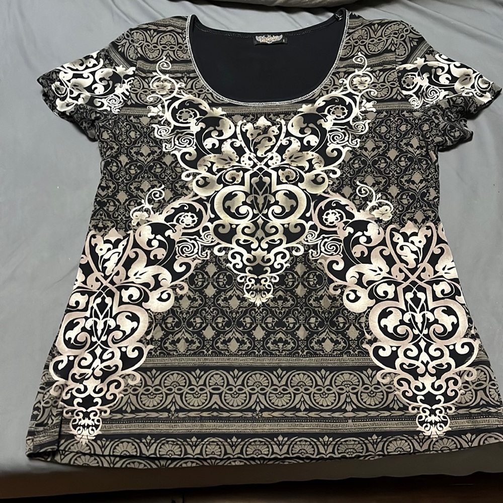 ornate design tee shirt